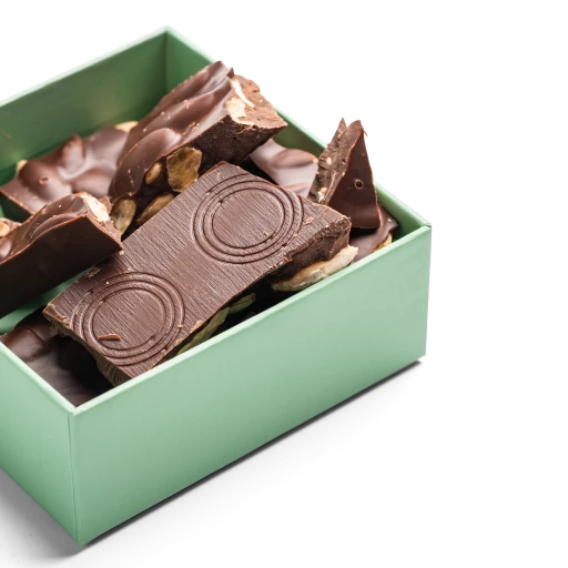 Sweet Rocks 120g Almonds Dark - C9 (with base)